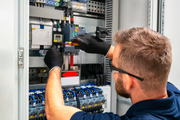 Best Electrical Installation Contractor  in Devine, TX